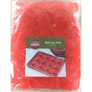 Cooks Works Silicone Baking Mat with Gingerbread Man Mold 6 Cavity